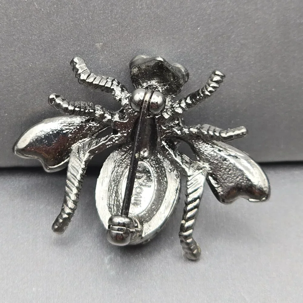 Joan Rivers Bee Brooch Pin 1.25" Clear Rhinestones Green Eyes Silver-Tone Signed - Picture 4 of 6